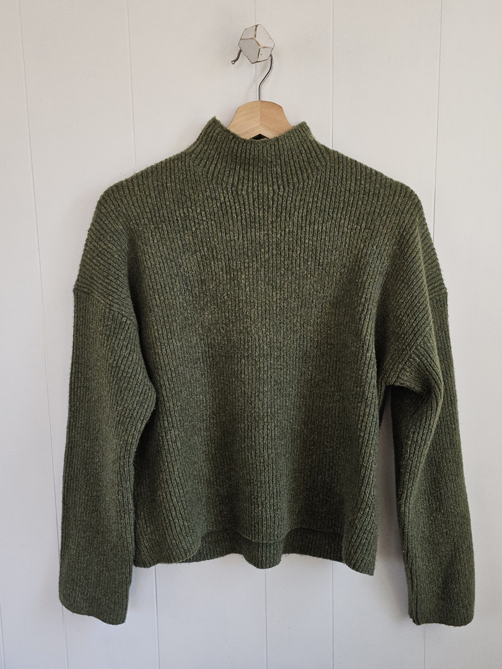 Abercrombie & Fitch Olive Ribbed Turtleneck Sweater